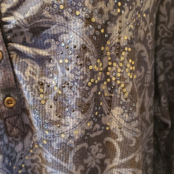 Avenue Blue Top with Small Rhinestones .Size 26/28 - Picture 5 of 9